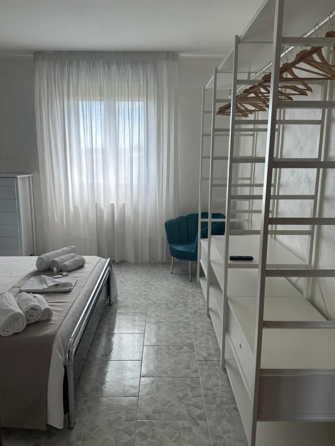Palese Apartment Бари Екстериор снимка